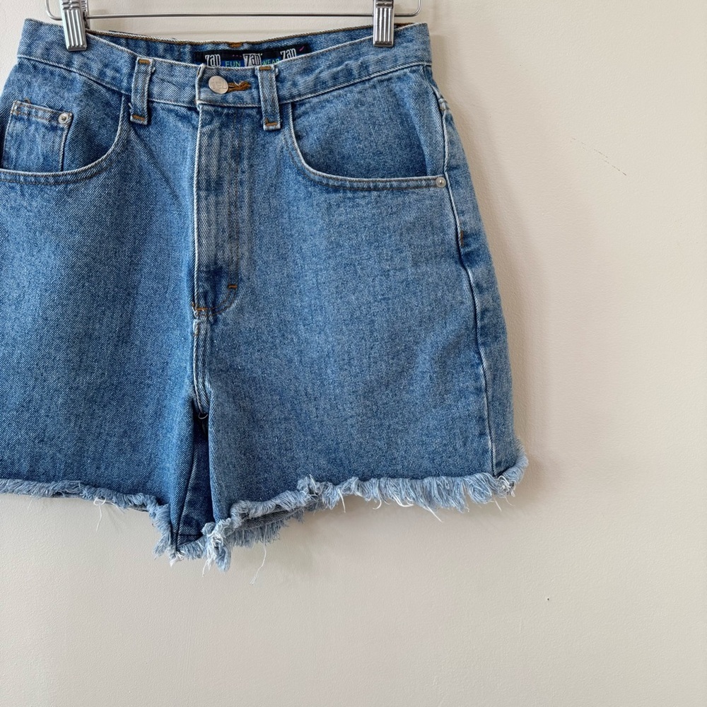 vintage ZAP denim cut offs - Picture 2 of 7